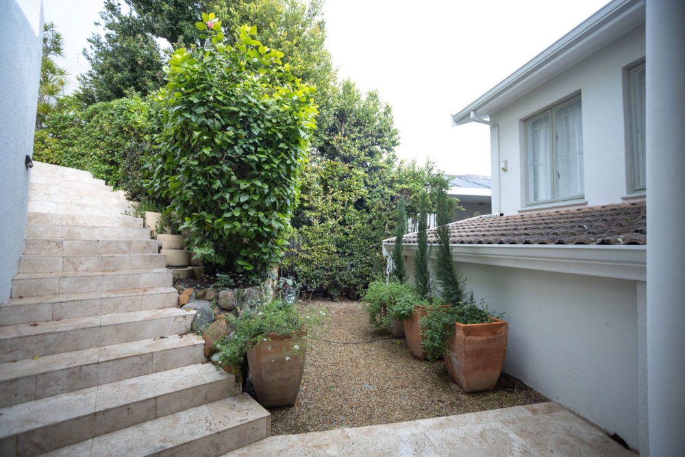 House to rent in Camps Bay - BYL1711408 House to rent in Camps Bay - BYL1711408