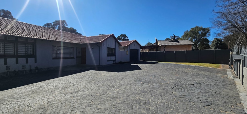 House for sale in Sherwood Gardens - 1BJ1711929