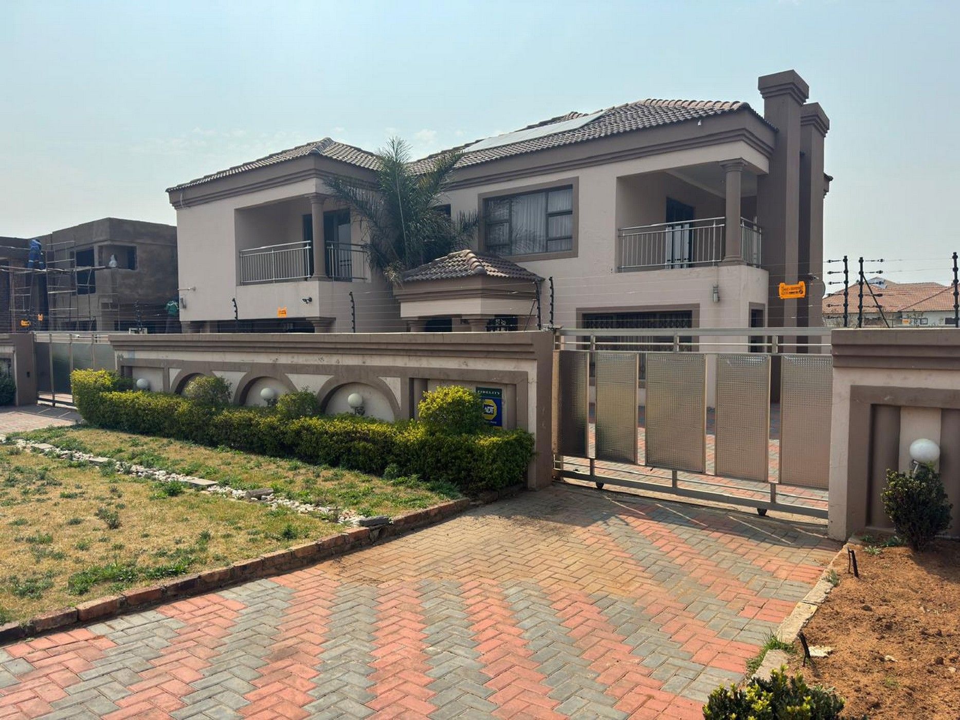 Double-storey house for sale in Aerorand - 1MD1712630