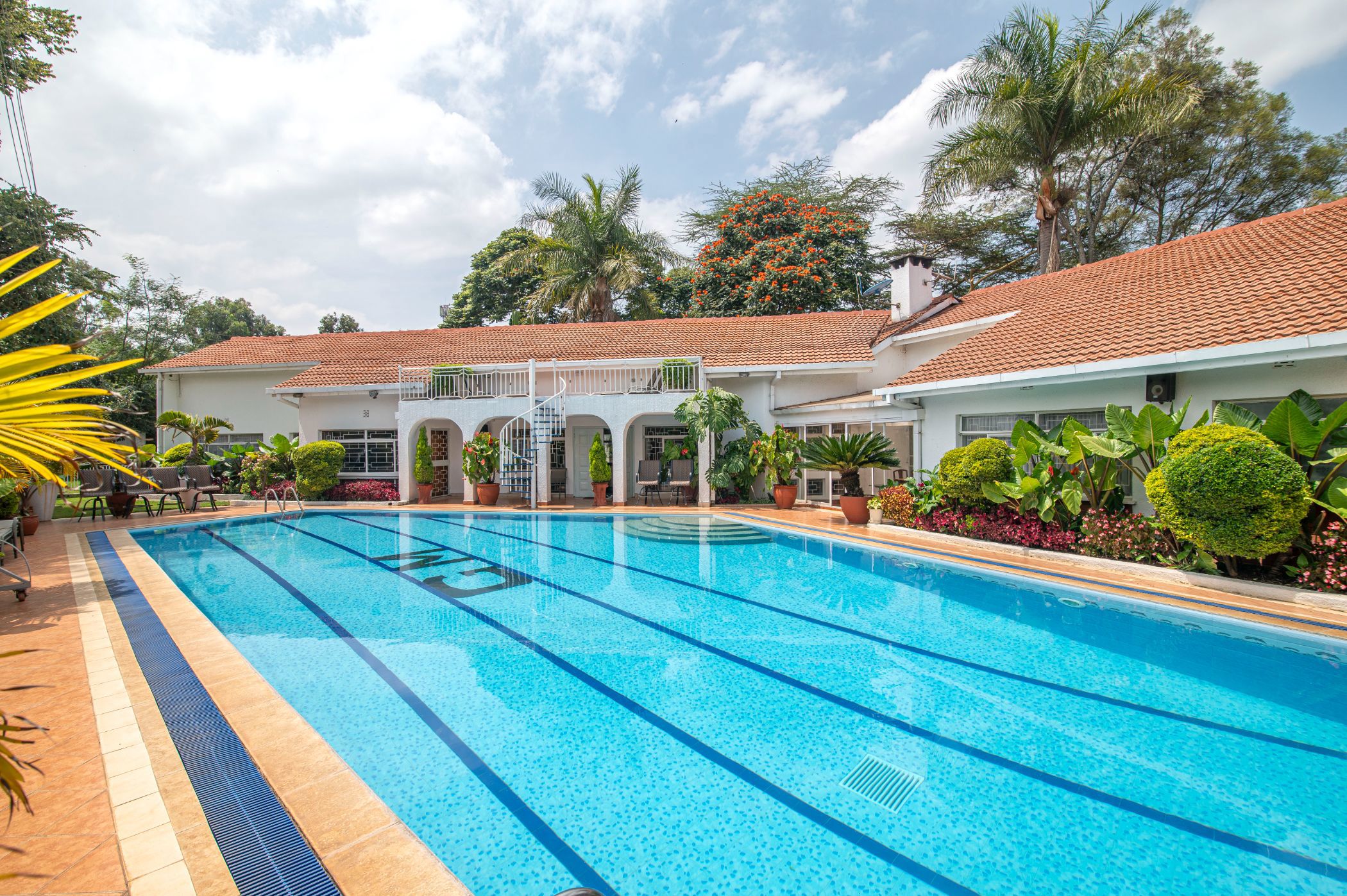 House for sale in Karen, Kenya - 3KE1709146