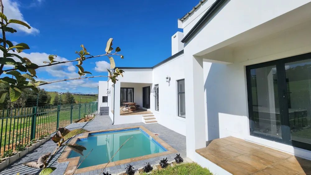 House let in Glen Lily, Malmesbury - 1MS1704338 House let in Glen Lily, Malmesbury - 1MS1704338
