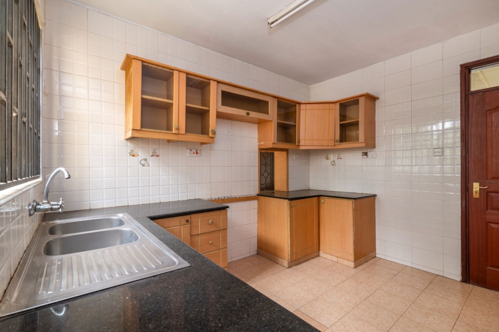 Apartment for sale in Kileleshwa, Kenya - 3KE1704750 Apartment for sale in Kileleshwa, Kenya - 3KE1704750