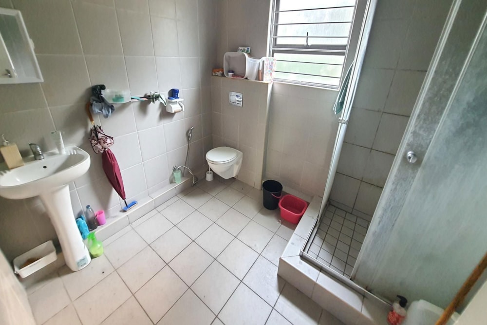 Commercial flats for sale in Sydenham, Overport - 1WP1712473