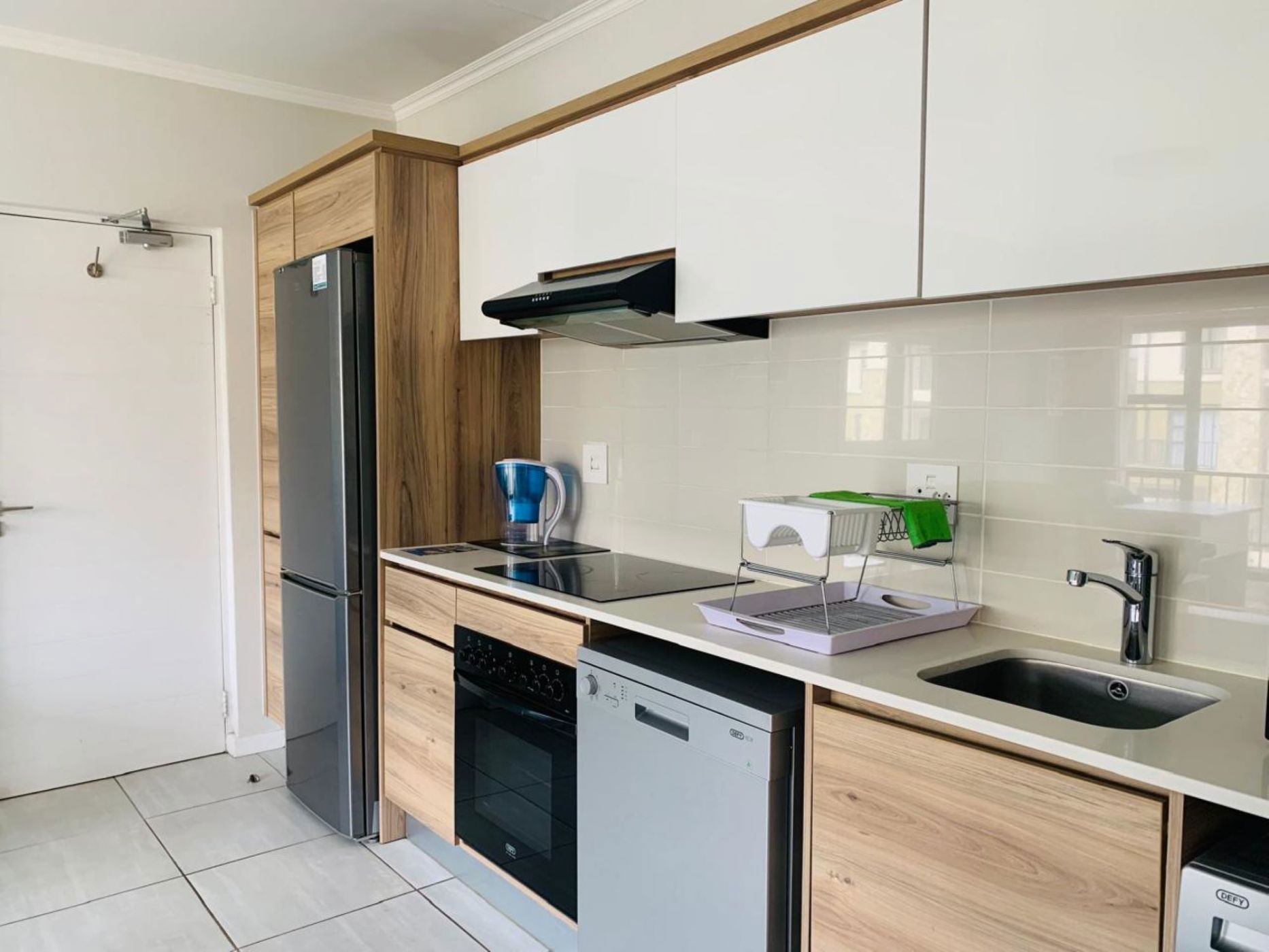 Apartment let in Waterfall, Midrand - MDL1707003