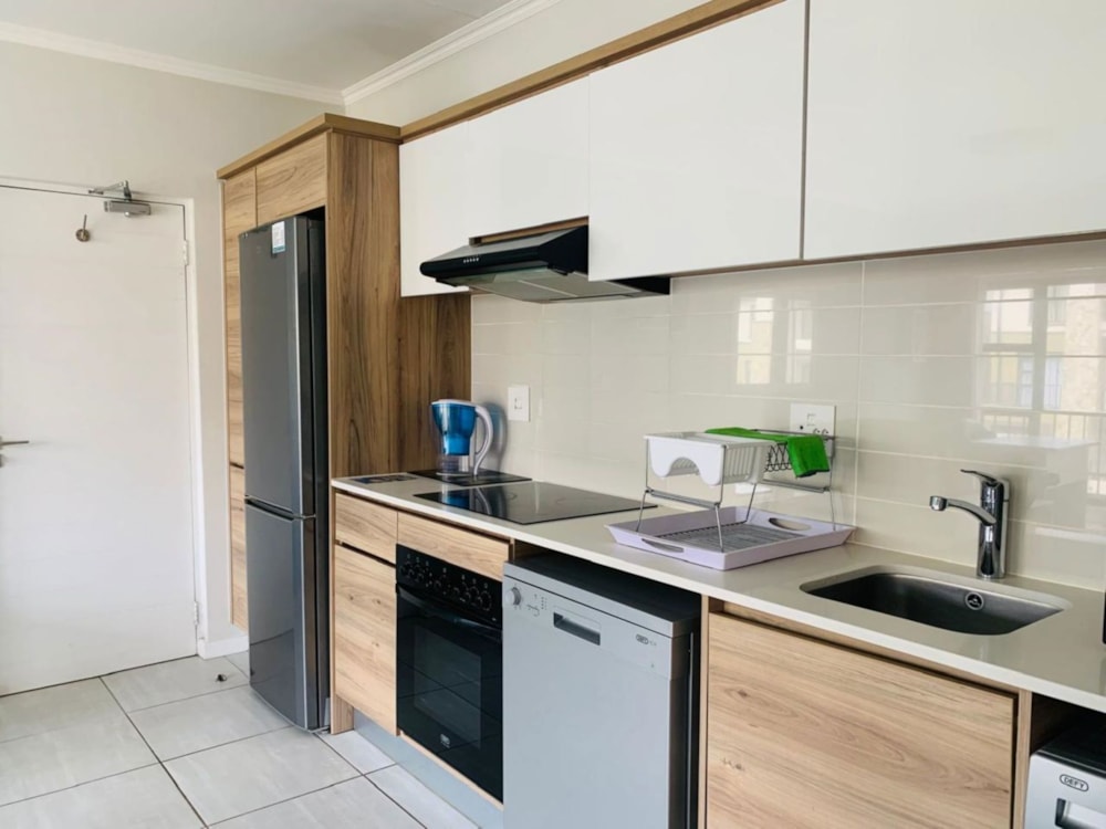 Apartment let in Waterfall, Midrand - MDL1707003