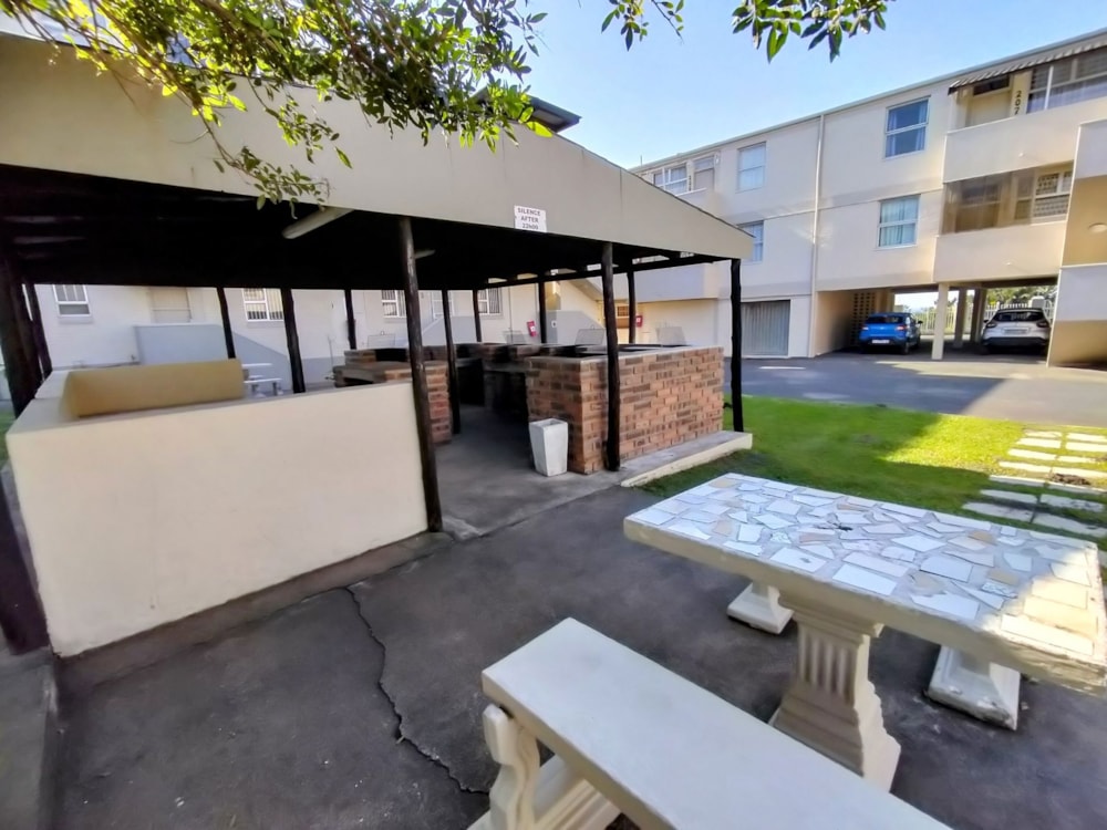 Apartment for sale in Uvongo - 1PSH1709892 Apartment for sale in Uvongo - 1PSH1709892