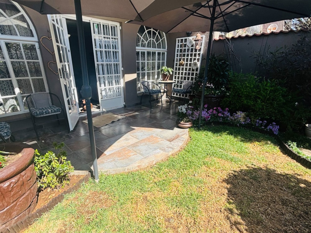 Double-storey apartment for sale in Three Rivers Proper - 1VT1712002 Double-storey apartment for sale in Three Rivers Proper - 1VT1712002