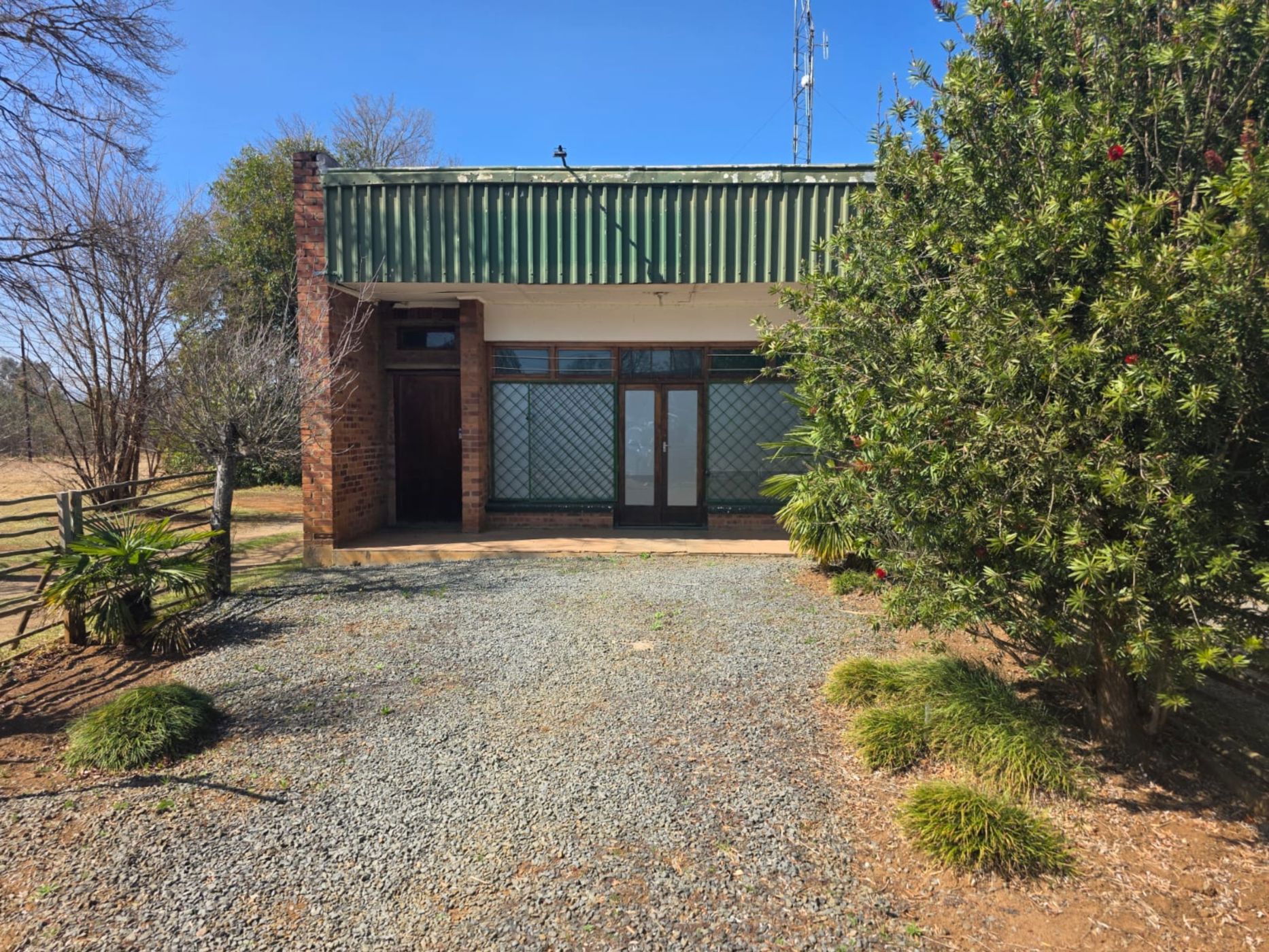 Commercial business to rent in Himeville - 1UB1707637