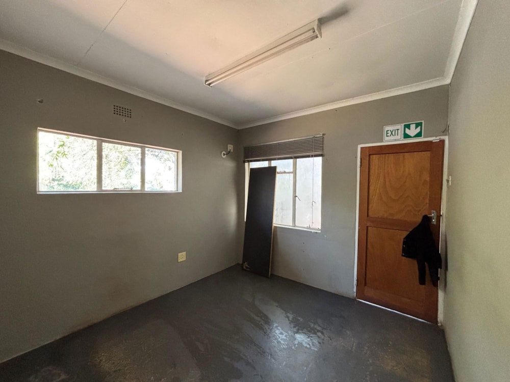 Commercial office to rent in Hoedspruit - 1HS1712441 Commercial office to rent in Hoedspruit - 1HS1712441