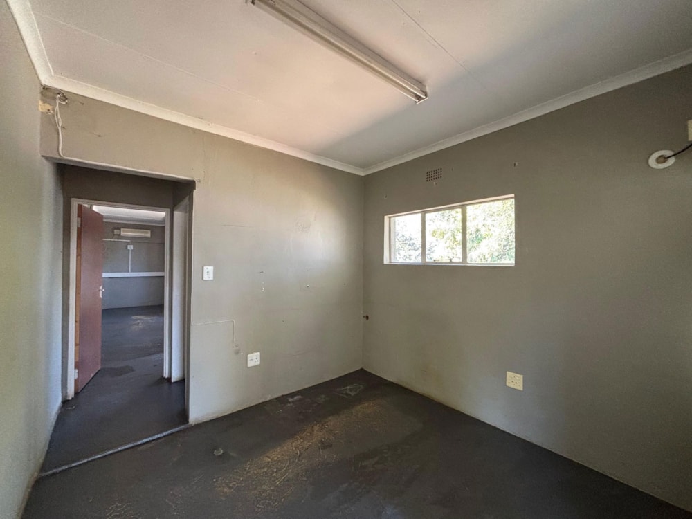 Commercial office to rent in Hoedspruit - 1HS1712441 Commercial office to rent in Hoedspruit - 1HS1712441