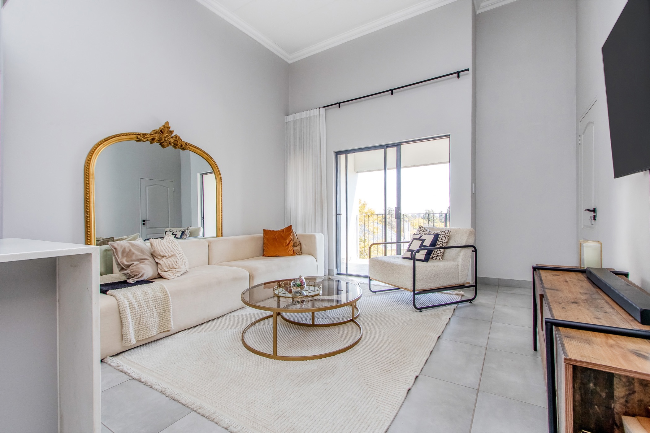 Apartment for sale in Bryanston - HP1711761