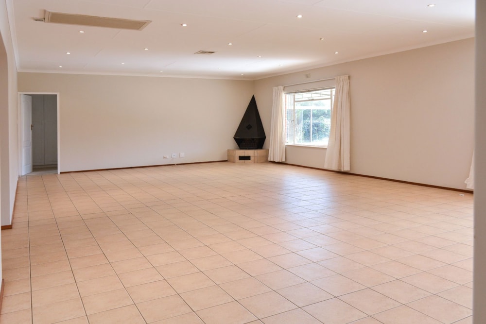 Single-storey retirement home for sale in Amberglen - 1PM1708210