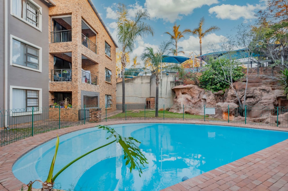 Townhouse for sale in Mulbarton - 1GV1708889