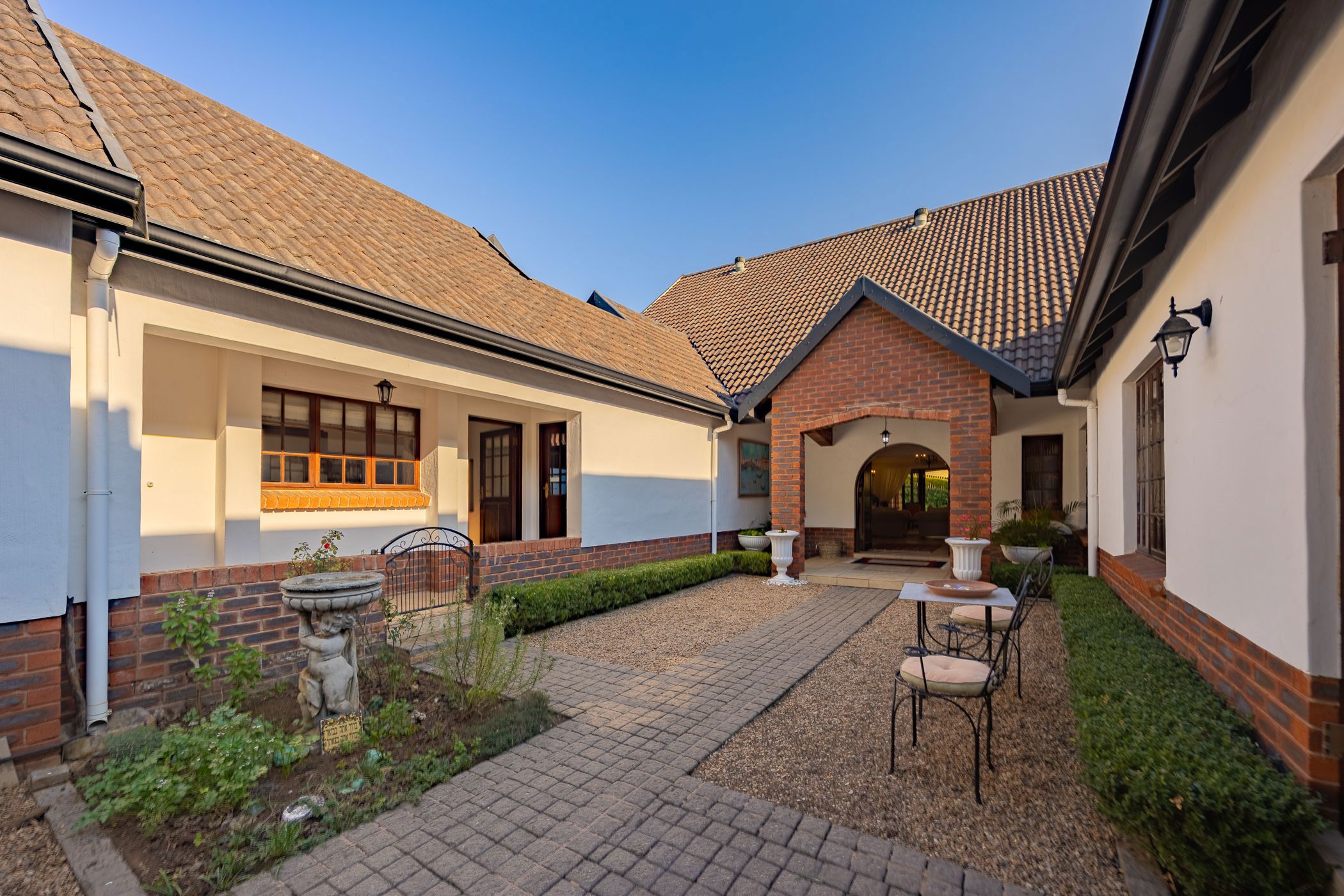 Townhouse for sale in Hillcrest, Upper Highway - 1KF1709850