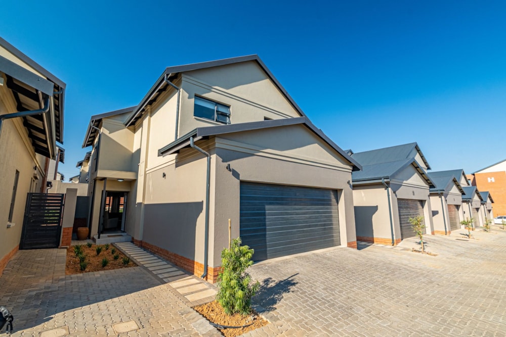 House for sale in Kyalami - MR1712325