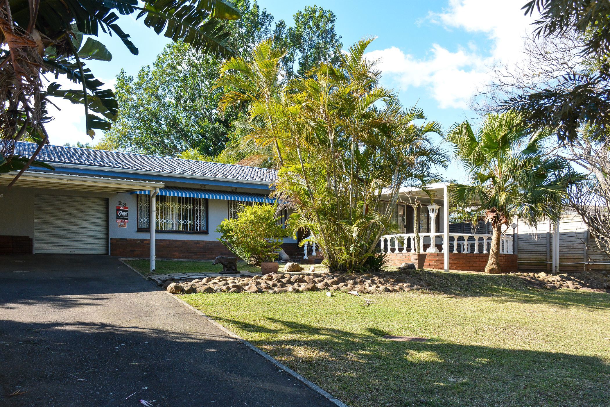 House sold in Bisley - 1PM1709859