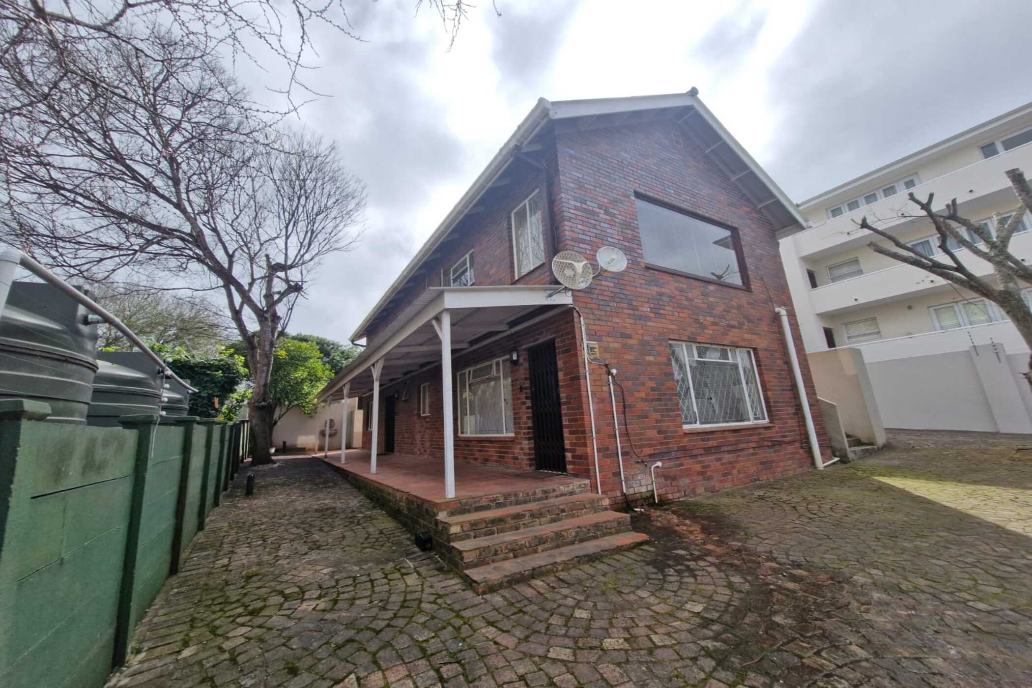 Double-storey apartment to rent in West Hill, Grahamstown, Makhanda - 1GC1711675