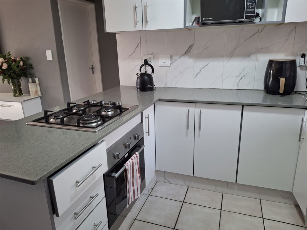 Apartment for sale in Sunninghill - FW1709803 Apartment for sale in Sunninghill - FW1709803