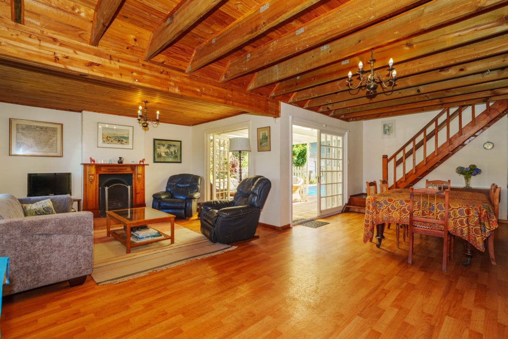 House let in Clovelly, Fish Hoek - FHL1710918 House let in Clovelly, Fish Hoek - FHL1710918