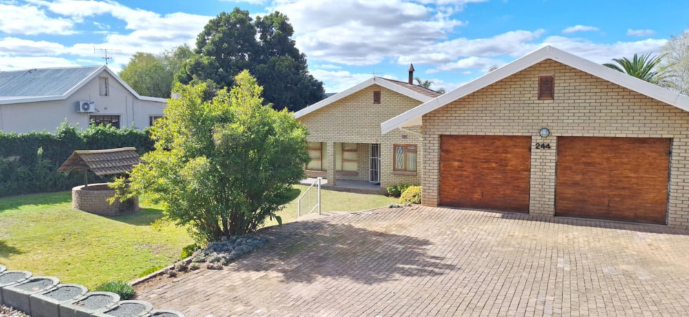 House for sale in Wesbank, Oudtshoorn - 1OU1709901 House for sale in Wesbank, Oudtshoorn - 1OU1709901