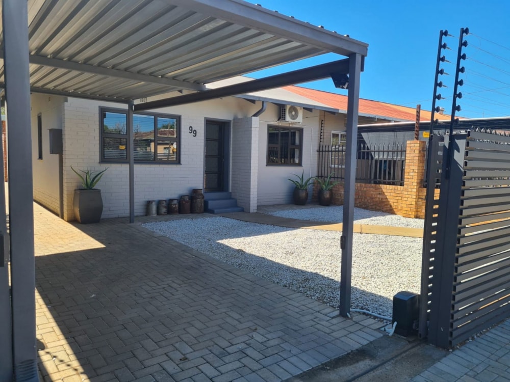 House for sale in New Park - 1KJ1709722