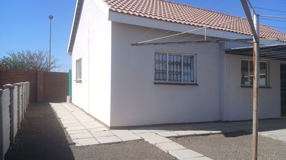 Single-storey house for sale in Freedom Park - 1RU1709765