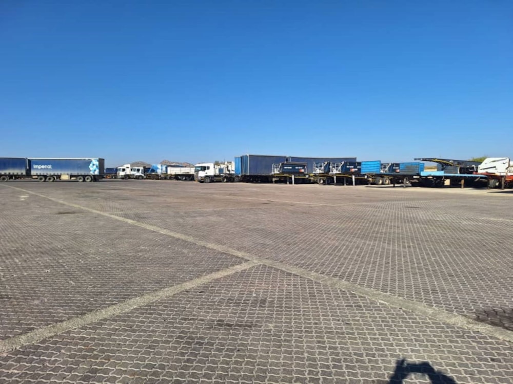 Commercial industrial property for sale in Brakwater, Namibia - 3NM1743936 Commercial industrial property for sale in Brakwater, Namibia - 3NM1743936