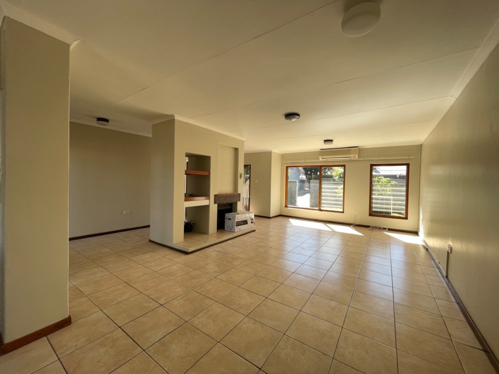 Single-storey cluster to rent in Broadhurst, Botswana - 3BO1709956 Single-storey cluster to rent in Broadhurst, Botswana - 3BO1709956