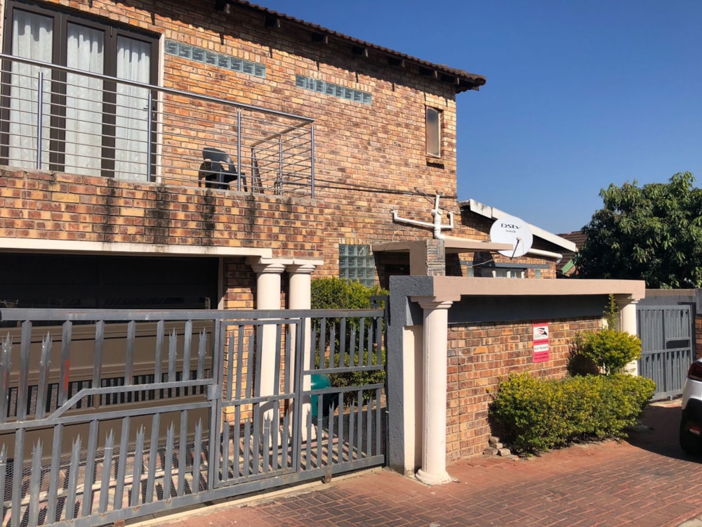 House for sale in West Acres Ext 13 - 1NS1710014 House for sale in West Acres Ext 13 - 1NS1710014