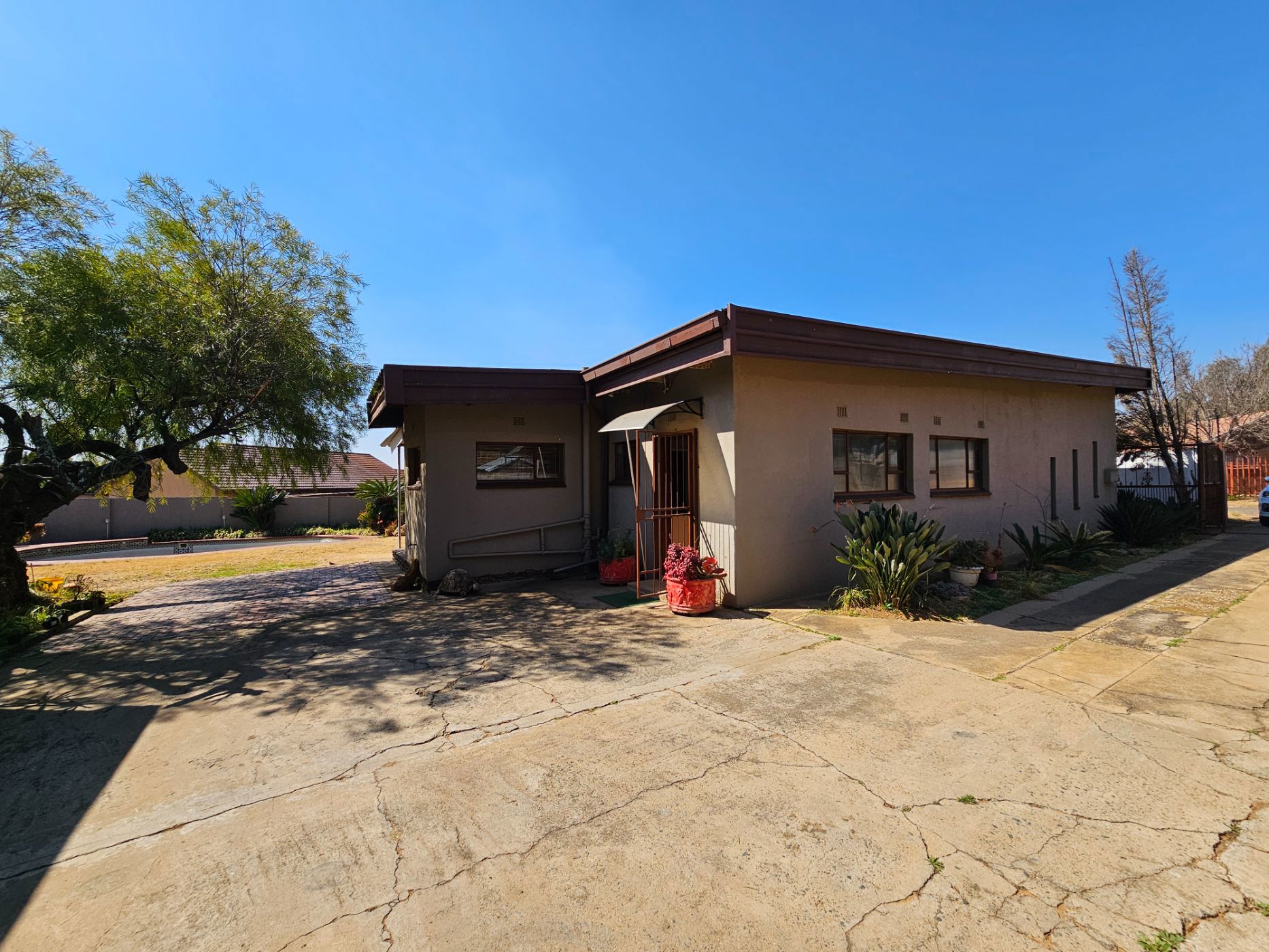 House for sale in Rensburg - 1SP1710121