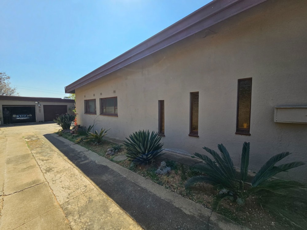 House for sale in Rensburg - 1SP1710121