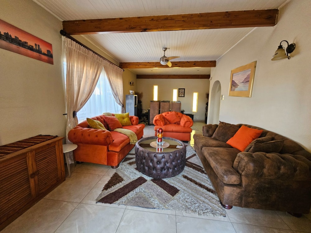 House for sale in Rensburg - 1SP1710121