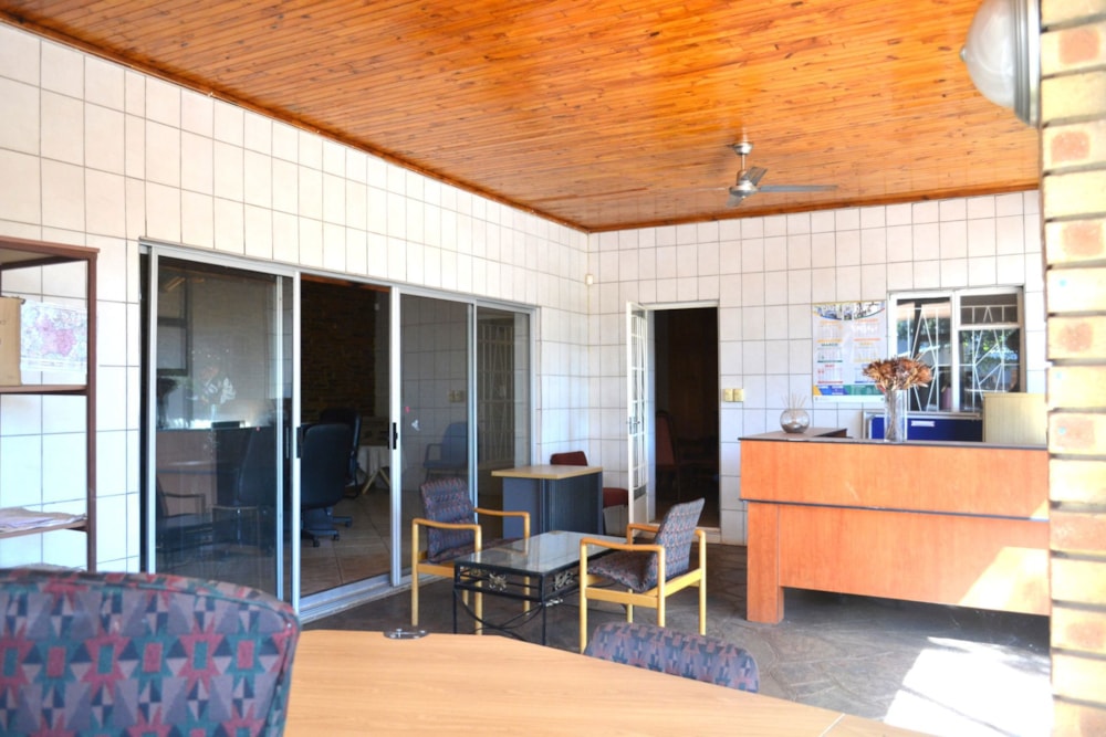 House for sale in Mookgopong (Naboomspruit) - 1MDM1710410