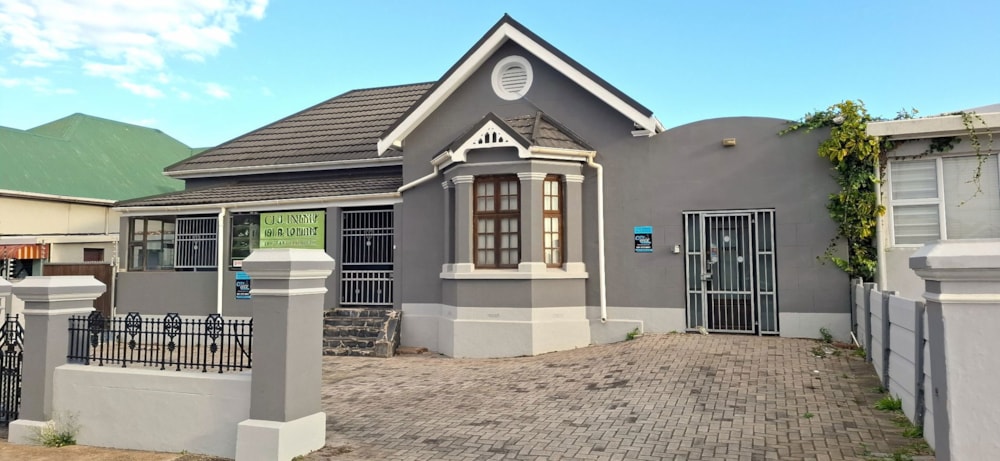 Commercial Building let in Mill Park - 1PLZ1710101