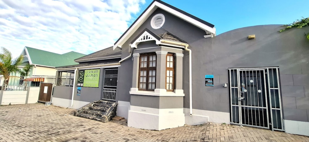 Commercial Building let in Mill Park - 1PLZ1710101