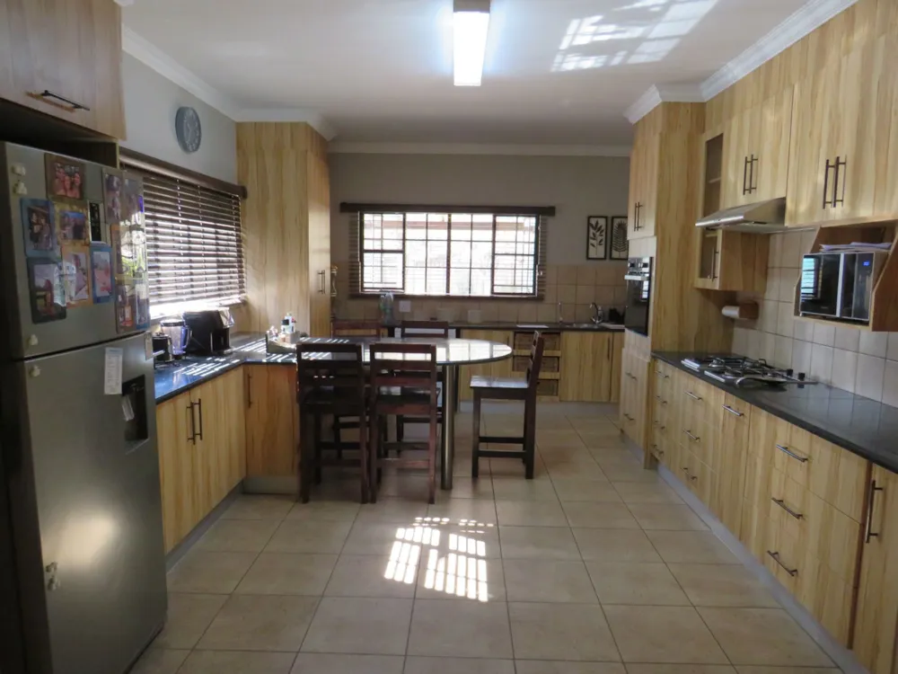 House for sale in Ellisras (Lephalale) - 1ER1710129 House for sale in Ellisras (Lephalale) - 1ER1710129