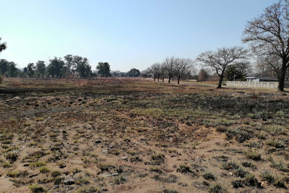 Vacant land for sale in Hendrina - 1MD1710127 Vacant land for sale in Hendrina - 1MD1710127