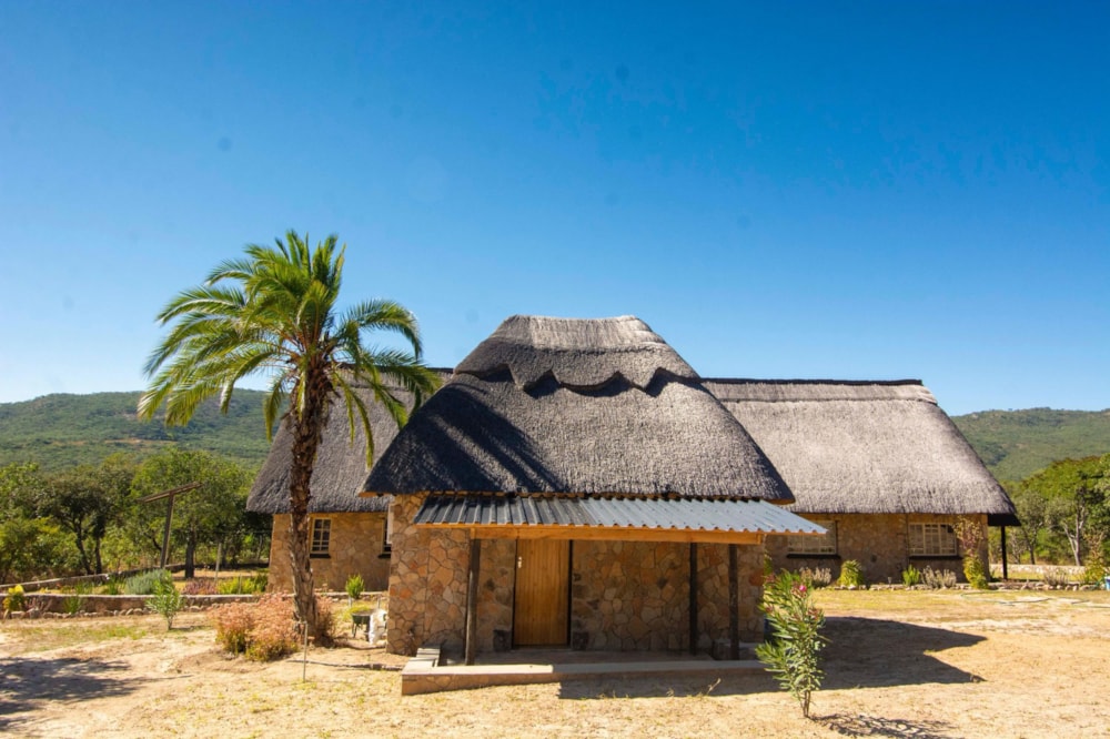 House for sale in Nyanga, Zimbabwe - 3ZB1711151