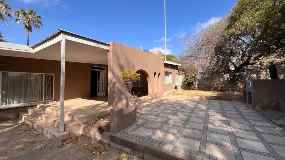 House let in Phalaborwa - 1PW1710851 House let in Phalaborwa - 1PW1710851