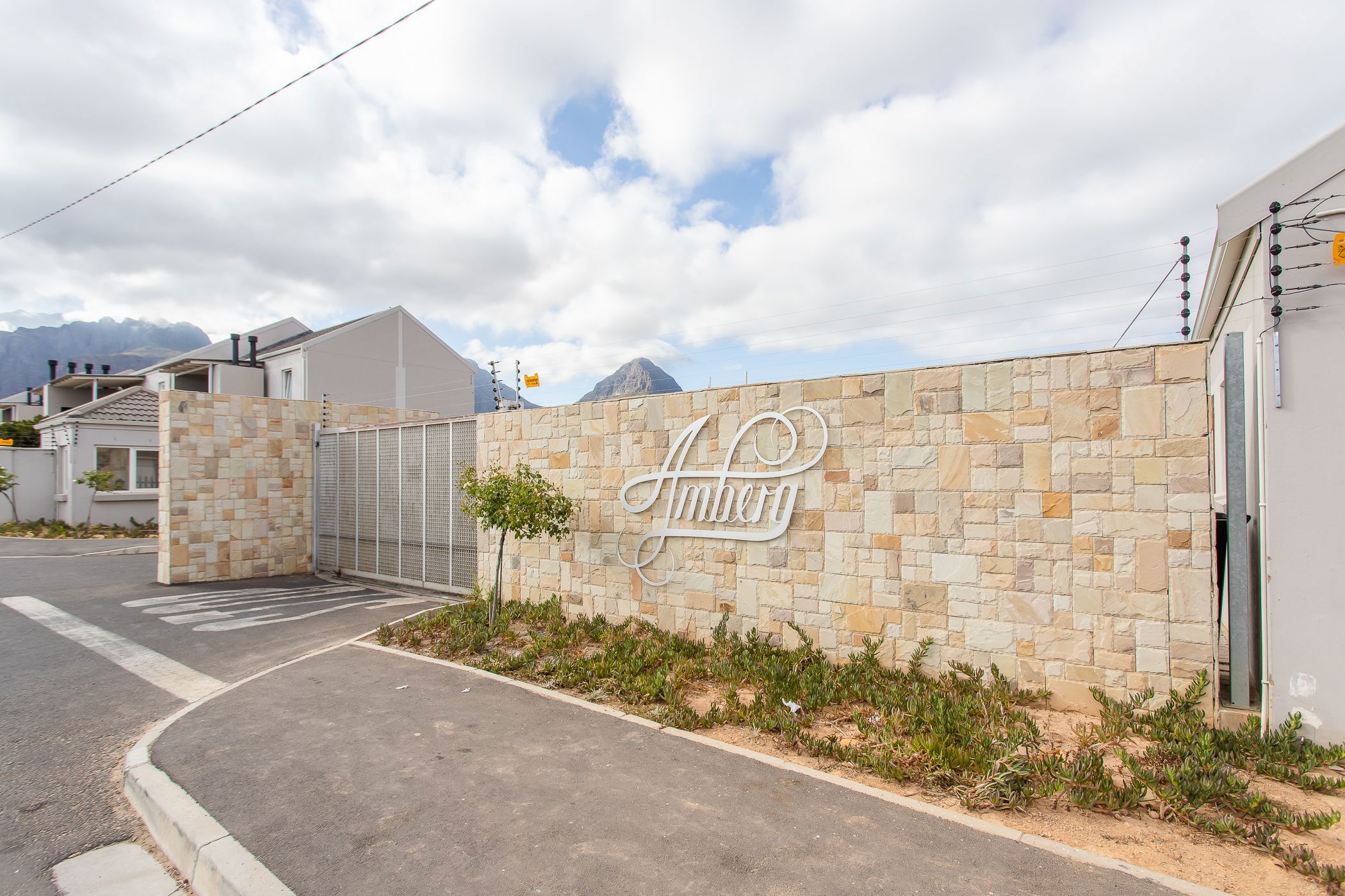 Apartment for sale in Paarl East - TK1710647