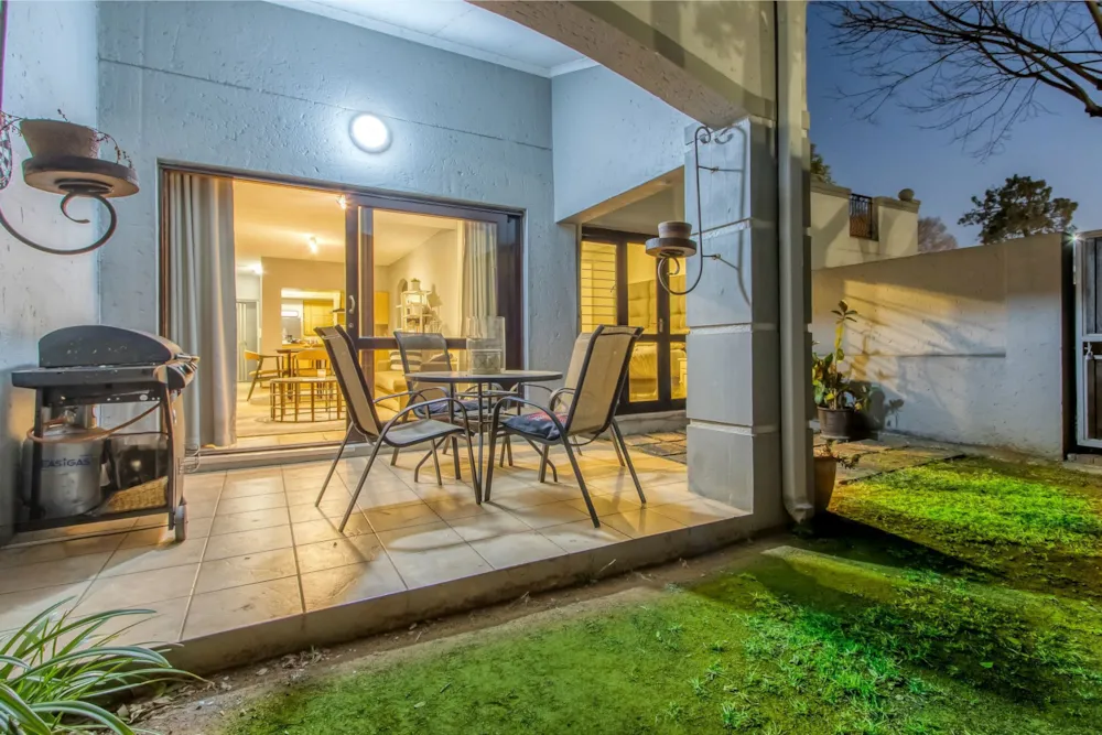 Apartment sold in Waverley, Johannesburg - HP1711350 Apartment sold in Waverley, Johannesburg - HP1711350