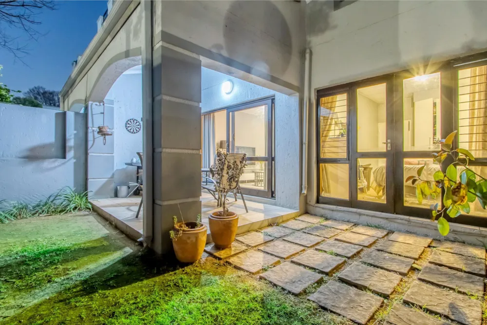 Apartment sold in Waverley, Johannesburg - HP1711350 Apartment sold in Waverley, Johannesburg - HP1711350