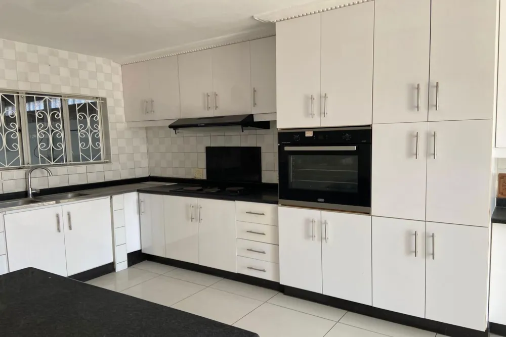 Double-storey house let in Sparks Estate - 1WP1745981 Double-storey house let in Sparks Estate - 1WP1745981