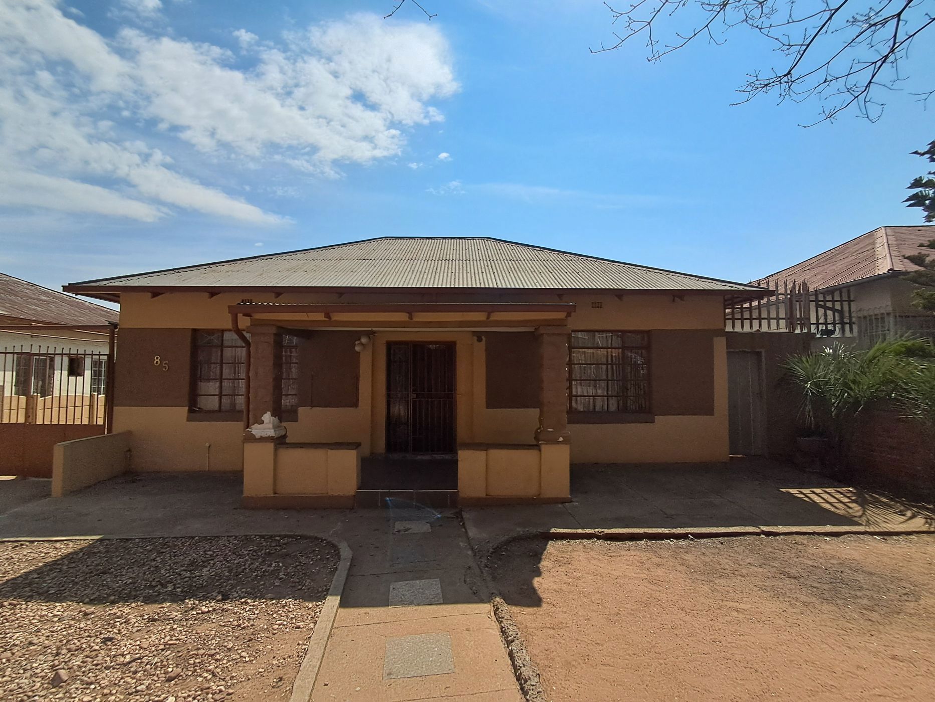 House for sale in Forest Hill, Johannesburg - 1GV1712966