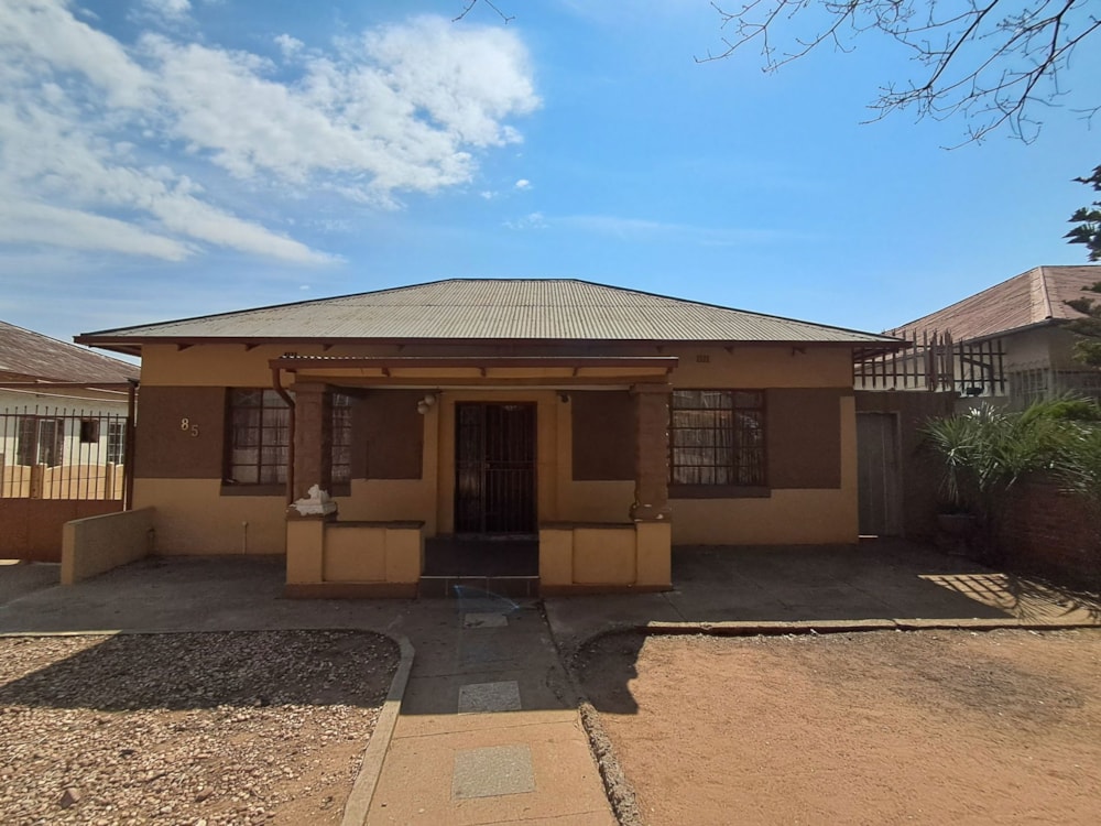 House for sale in Forest Hill, Johannesburg - 1GV1712966