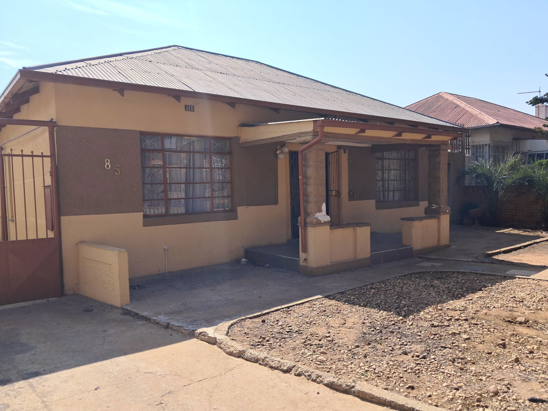 House for sale in Forest Hill, Johannesburg - 1GV1712966