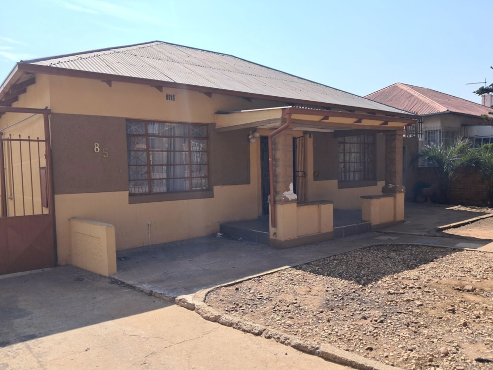 House for sale in Forest Hill, Johannesburg - 1GV1712966