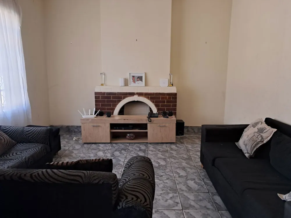 House for sale in Forest Hill, Johannesburg - 1GV1712966 House for sale in Forest Hill, Johannesburg - 1GV1712966