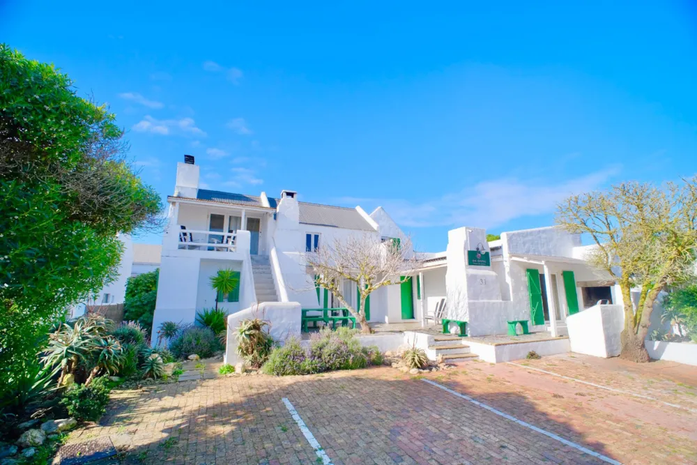 House for sale in Bekbaai - LA1710632 House for sale in Bekbaai - LA1710632