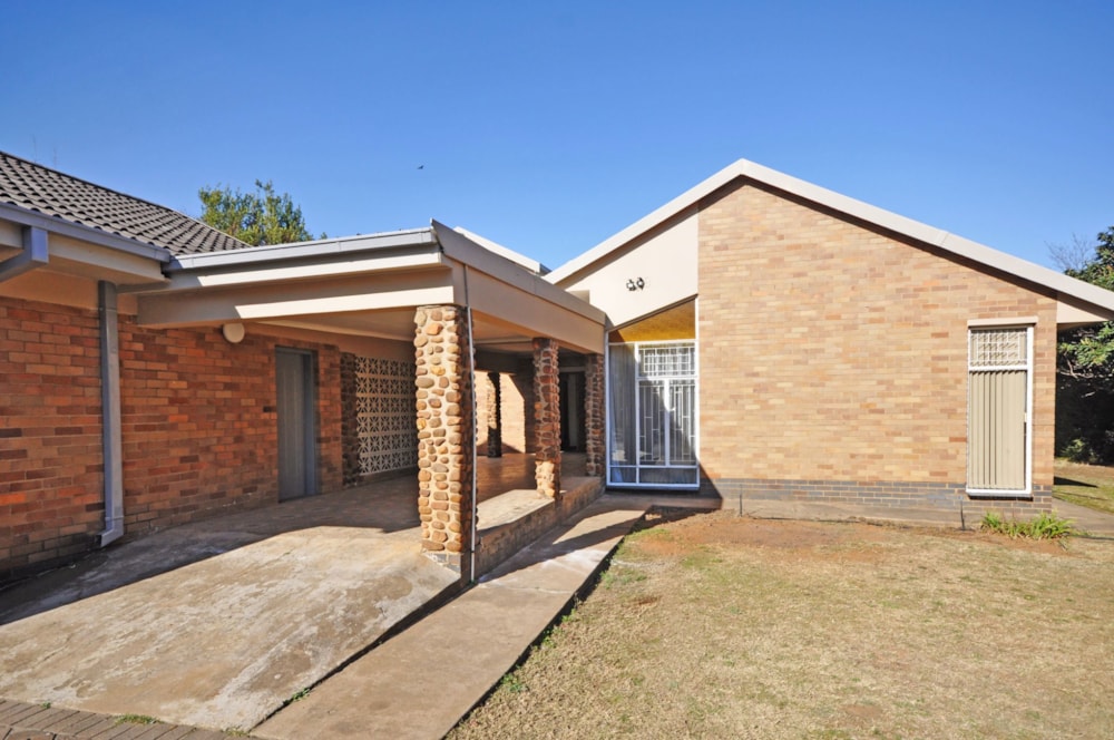 House for sale in Three Rivers East - 1VT1710293